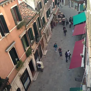 Casa Linger , Venezia Italia